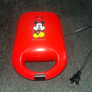 Mickey Mouse Red Waffle Maker